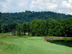 Pete Dye 15th Approach